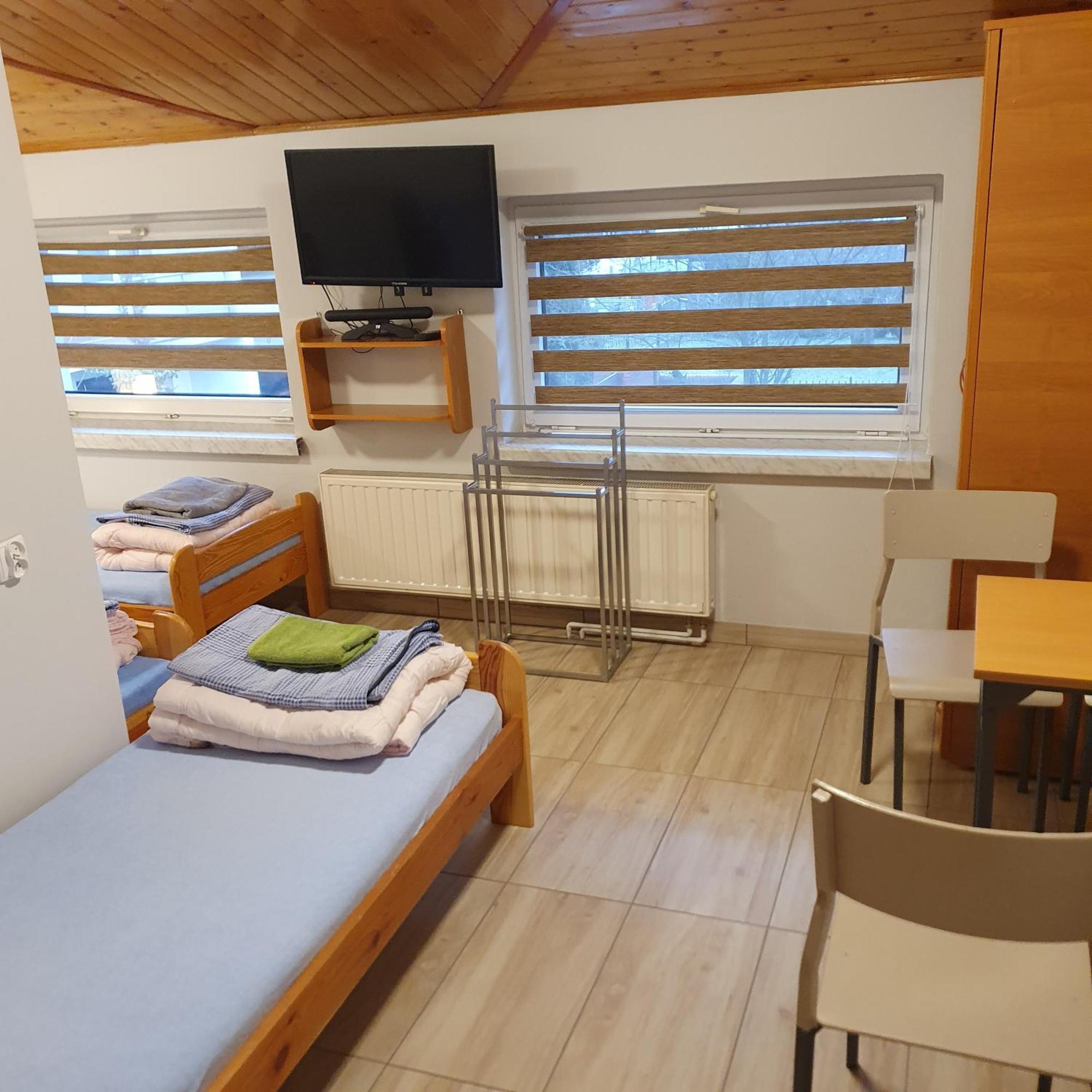 Noclegi Silesia Aster Tychy Habitación foto