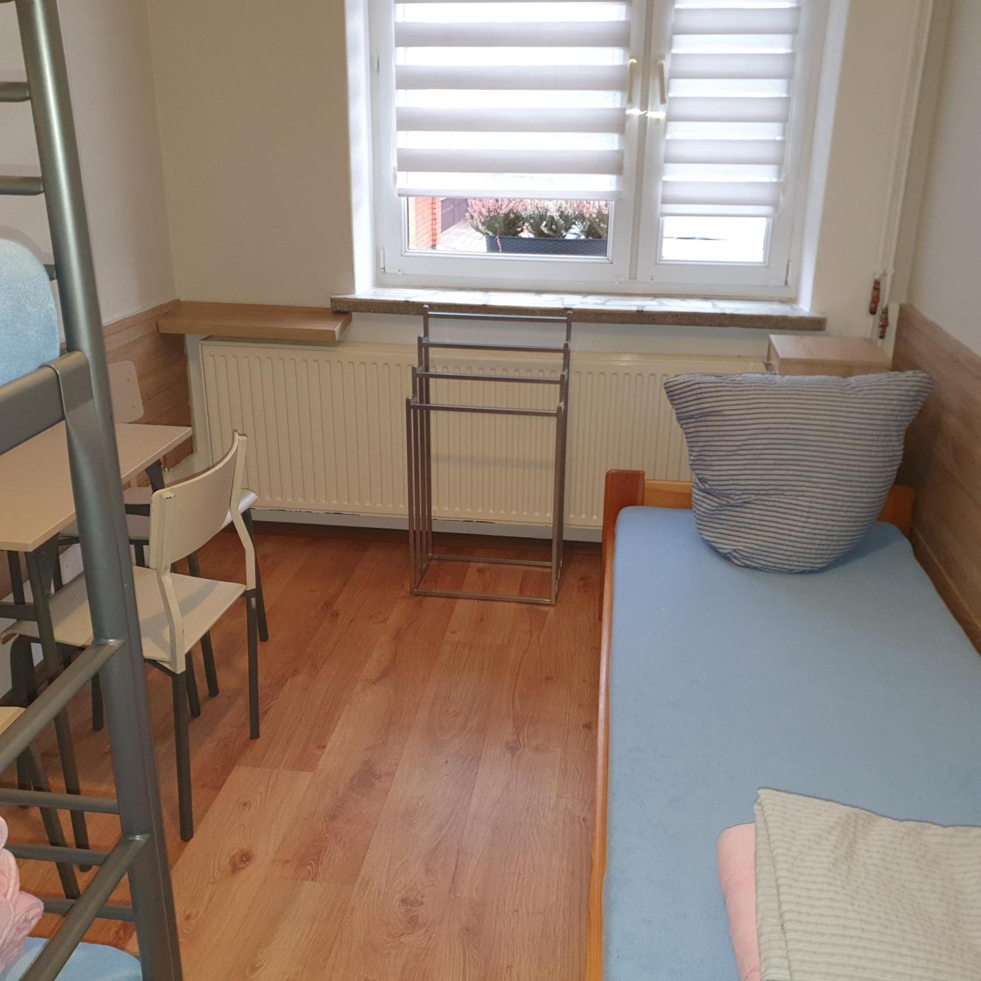 Noclegi Silesia Aster Tychy Habitación foto