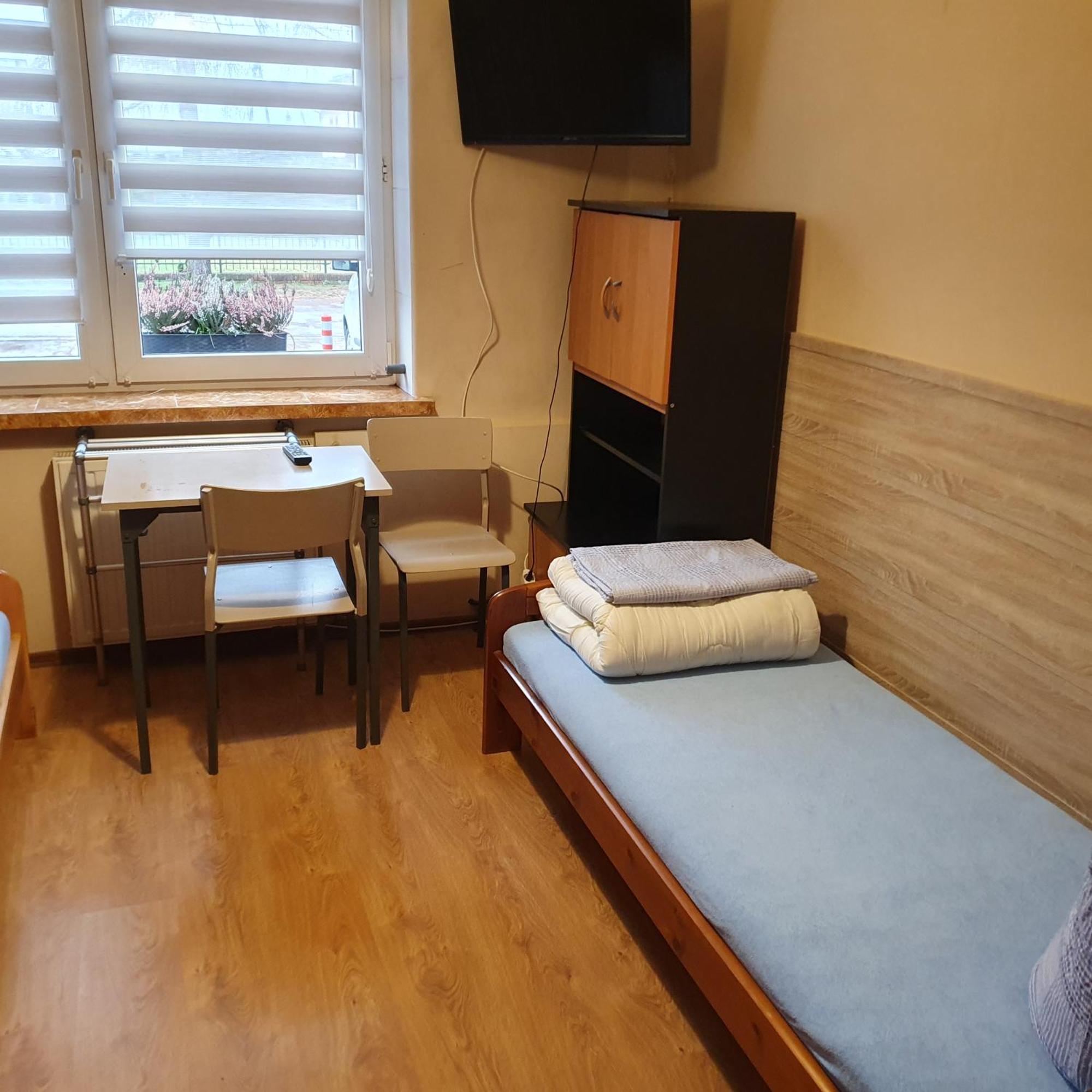 Noclegi Silesia Aster Tychy Habitación foto